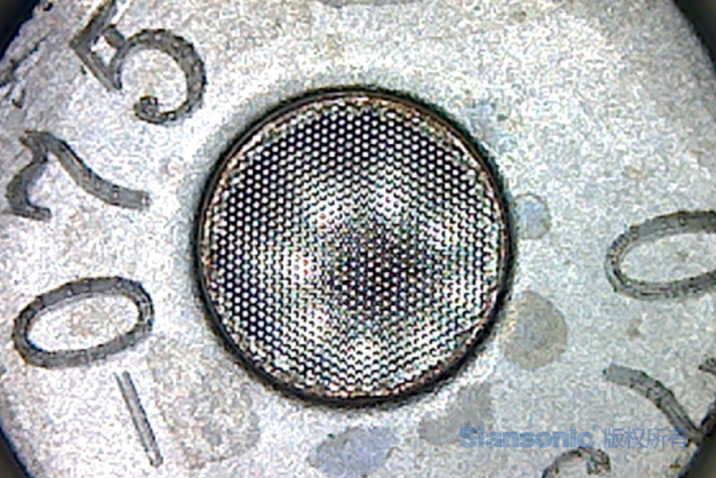 超声雾化用微孔网片的显微镜照片